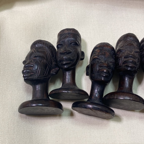 Various Antique Hand-carved African Makonde Chess Pieces (13 pieces total) - Picture 9 of 14